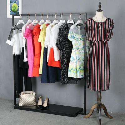 言語(yǔ)天堂 沐沐服飾 0.5-1.2折 女裝品牌折扣批發(fā)