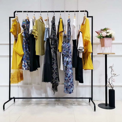 中老年春夏服裝女裝女裝品牌海報富民女裝批發