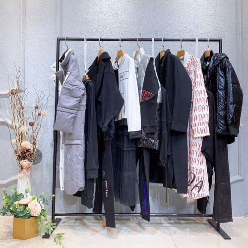 吉夢雅女裝免費加盟品牌女裝折扣店做二手服裝批發哪里拿貨