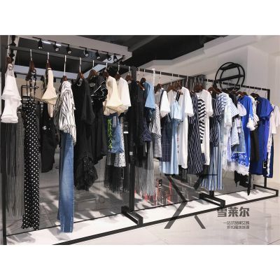 深圳服裝批發(fā)市場(chǎng)YDG吊帶連衣裙尾貨拿貨渠道多種款式新款組貨包